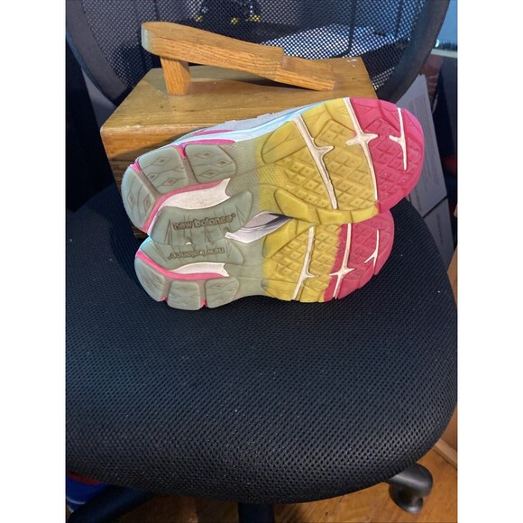 NEW BALANCE Shoes Womens Size 4 888v2 GK888GR2 Pink Gray Yellow White‎ - Picture 5 of 5